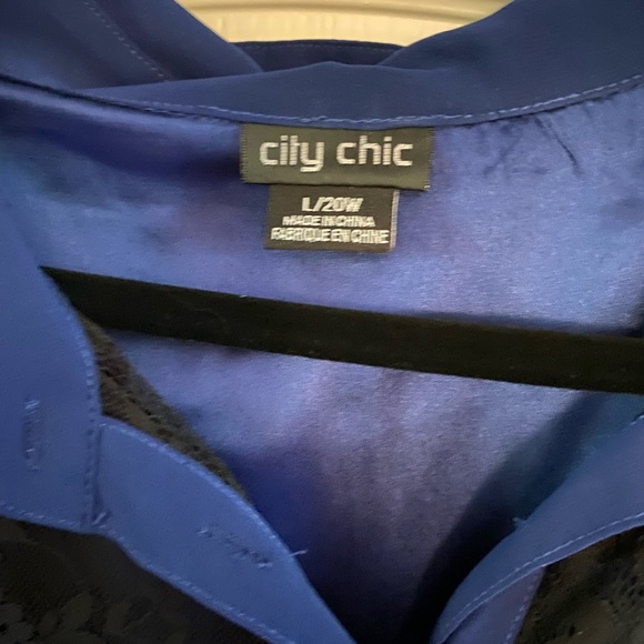 Dress - Picture 3 of 3